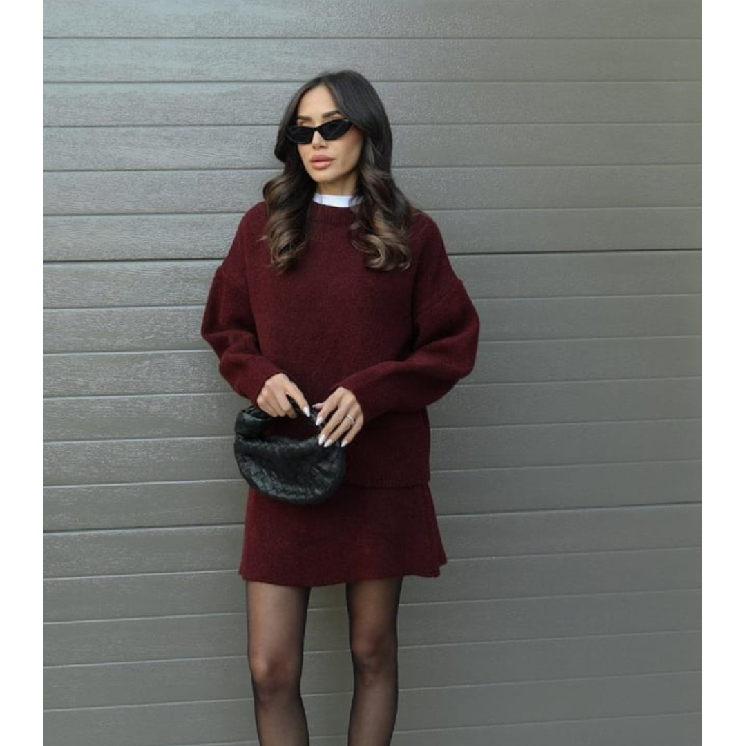 Cynthia | Podkreślający sylwetkę zestaw